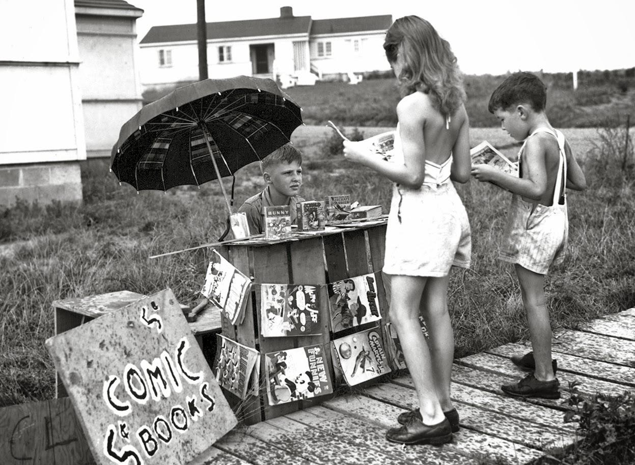 Comic book stand in Oak Ridge, Tennesee 1940s.jpg