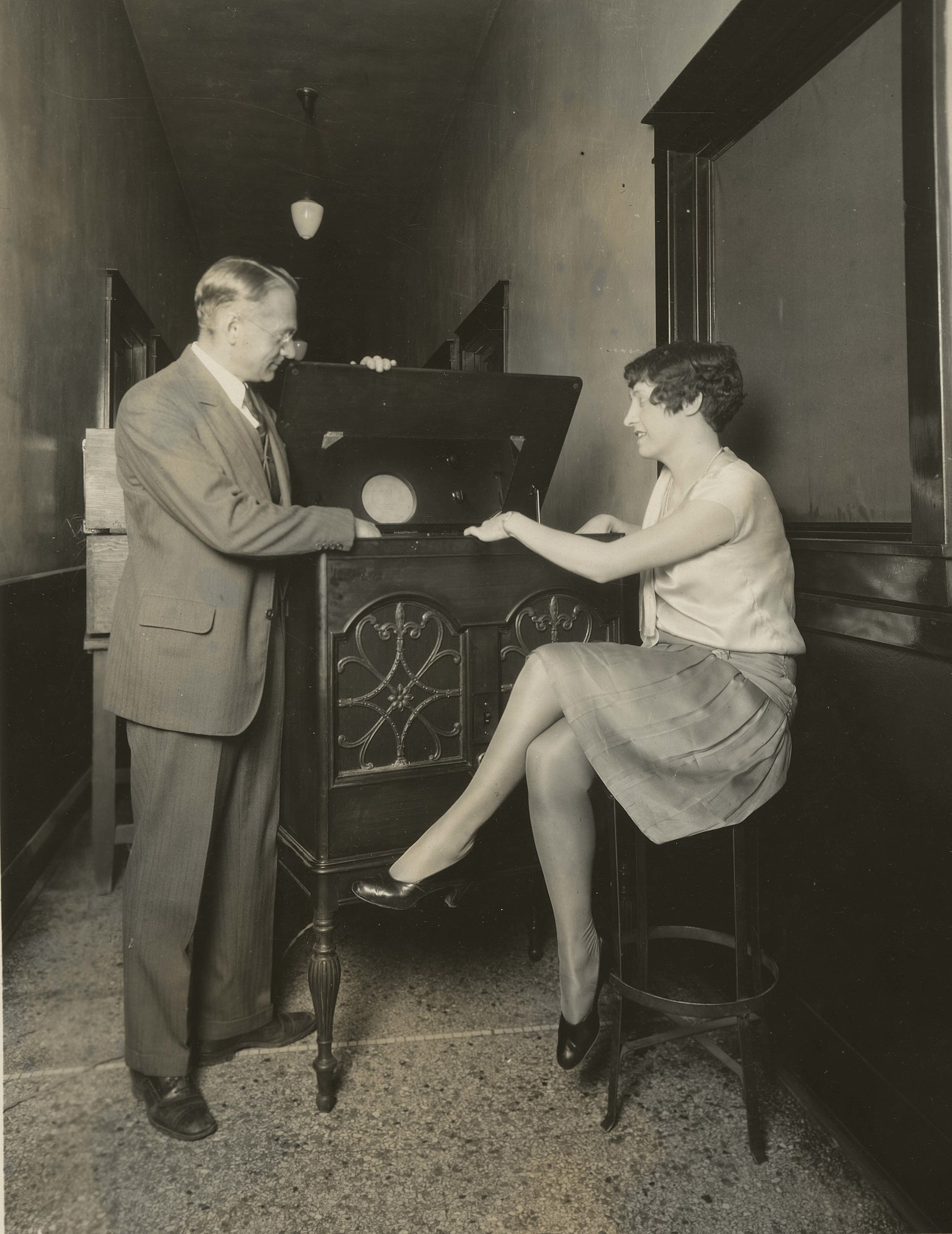 Zworykin_kinescope_1929.jpg