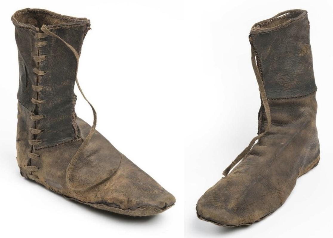 Late Medieval Boots - early-mid-14th century. Museum of London.jpg