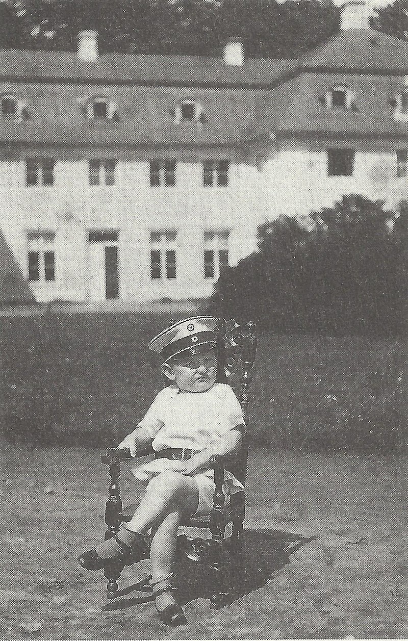 Prince Wilhelm Hermann Alexander Fürst zu Dohna-Schlobitten, age 7, 1906.jpg