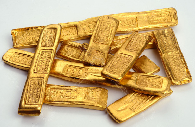 Roman Gold ingots, 4th century, from The Hungarian National Museum.jpg
