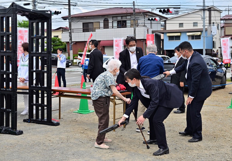 Japan introduced metal detectors to the campaign speech after the assassination of Shinzo Abe.jpg