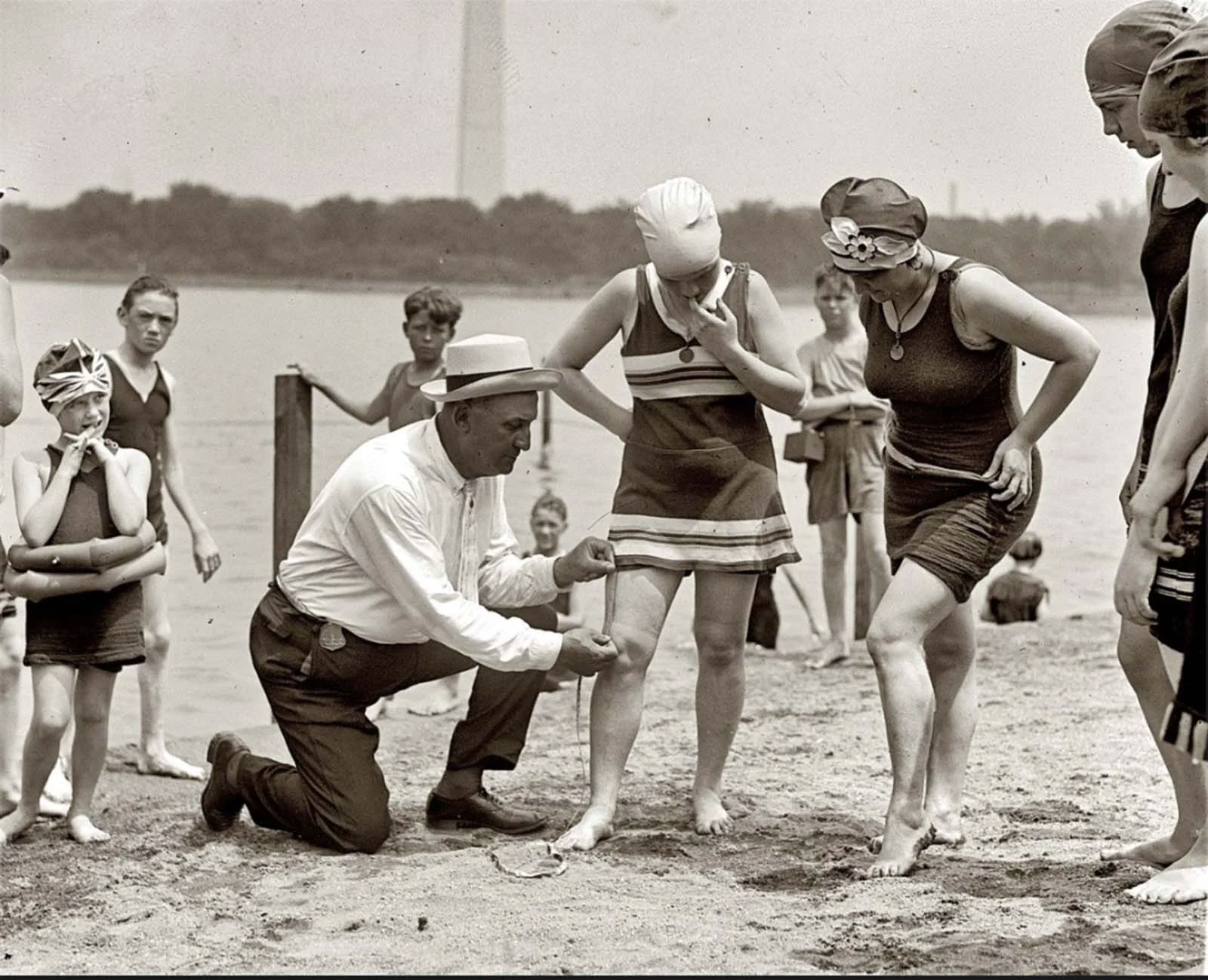 prohibited_bathing_suits_1920s.jpg