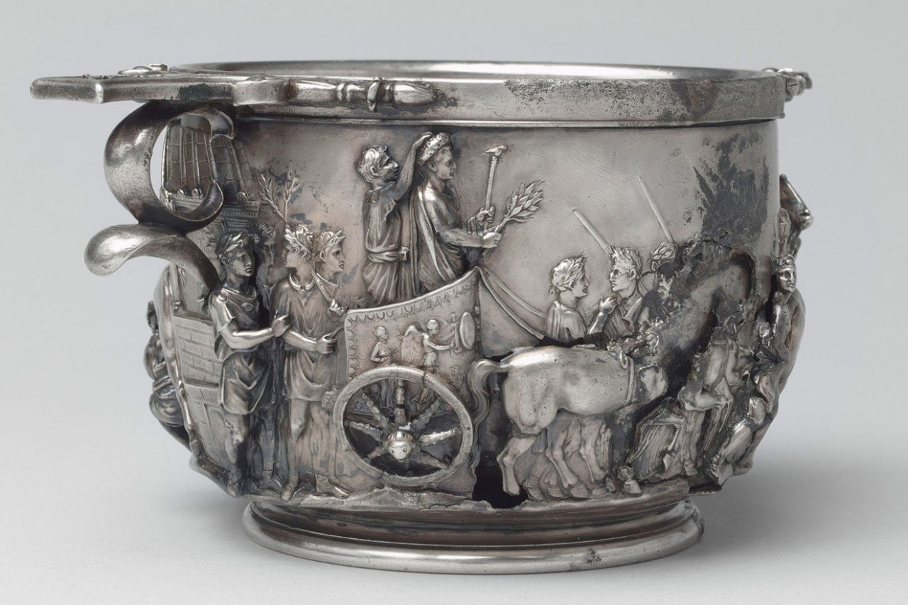 Silver scyphus depicting the triumph of Tiberius. Found near Pompei (Villa Boscoreale) . 1st century.jpg