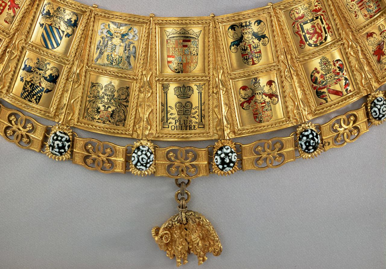 The Potence (coat of arms) gold collar for the Herald of the 'Order of the Golden Fleece', southern Netherlands Dated ca. 1517.jpg