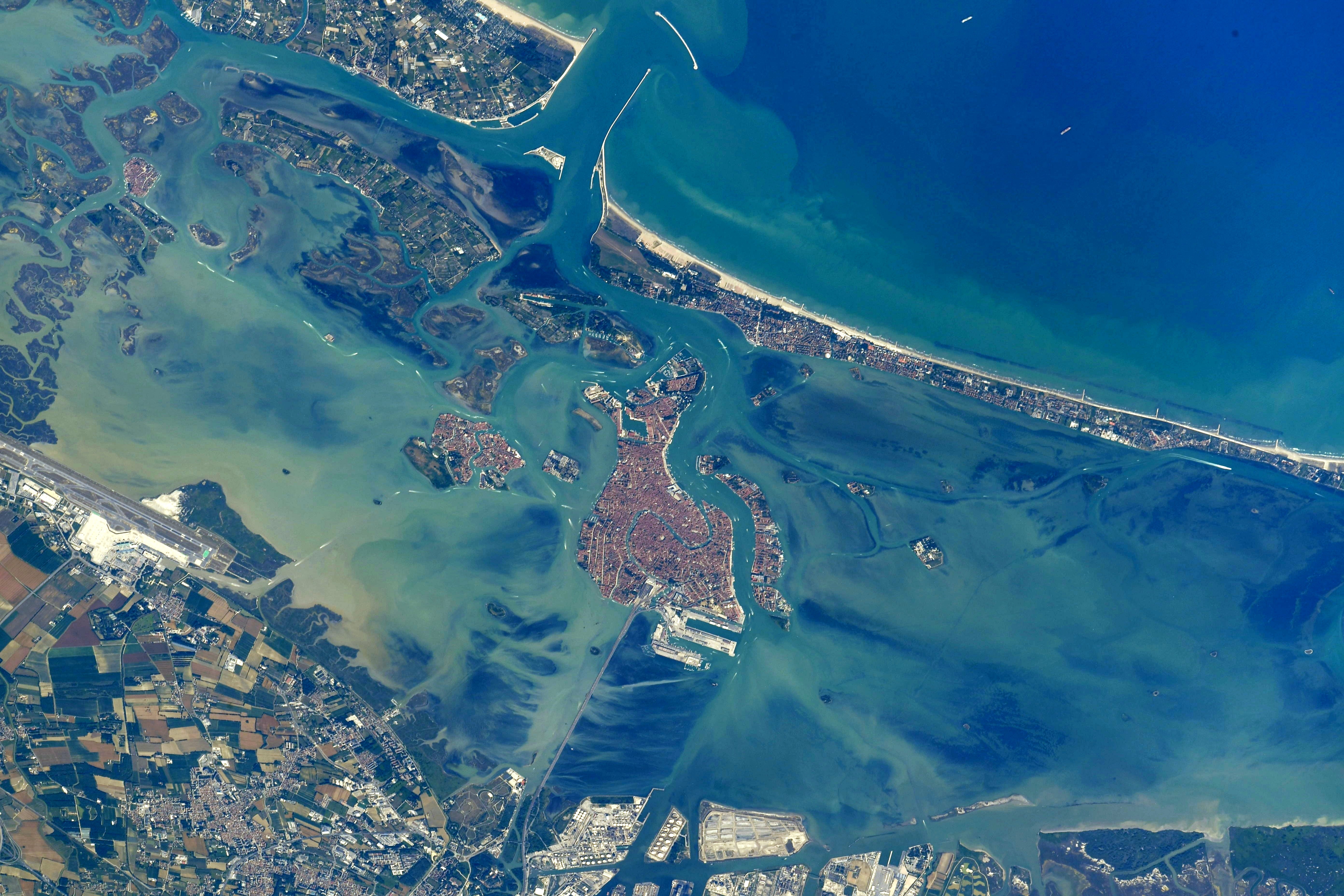 The city of Venice in north-eastern Italy as seen from the International Space Station and captured by ESA astronaut Samantha Cristoforetti.jpg