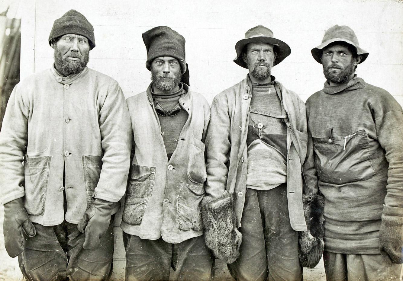 Crew of the Terra Nova expedition, 1912.jpg
