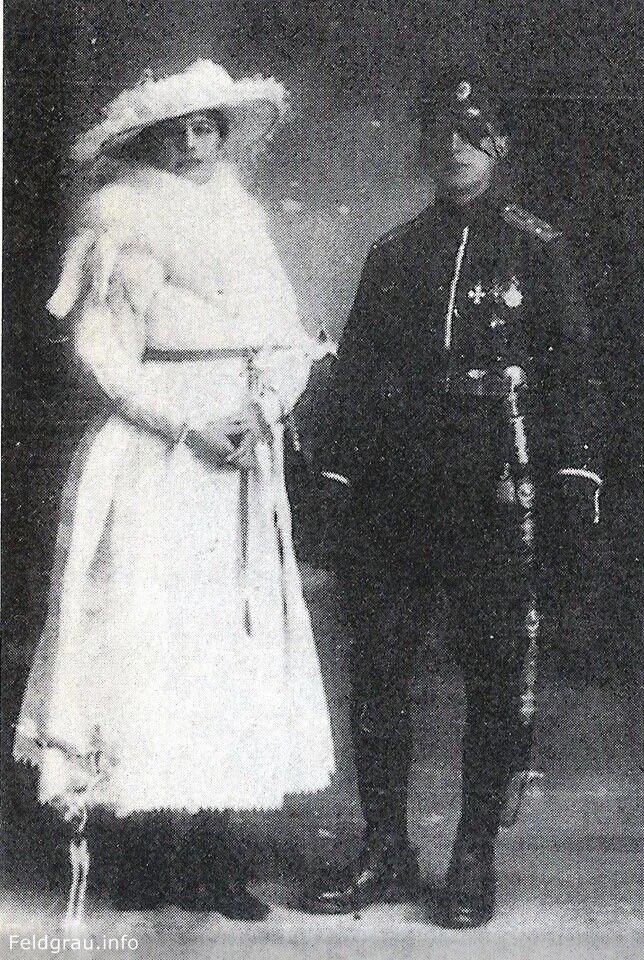 Mata Hari and her beloved officer of the Russian Expeditionary Corps Vadim Maslov. Paris, 1916.jpg
