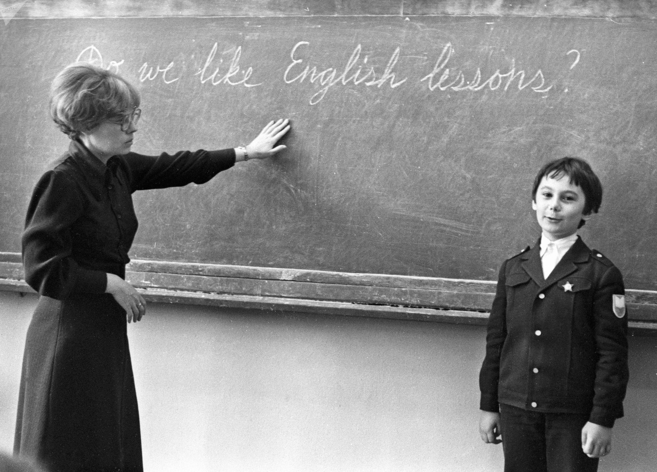 English lesson in a Soviet school, 1970s.jpg