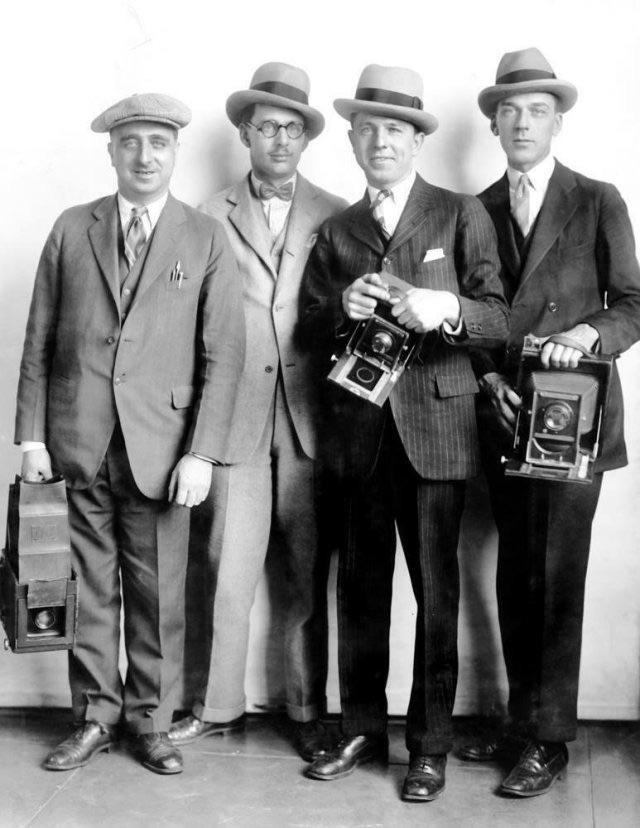 1922-1926 c. White House news photographers.jpg