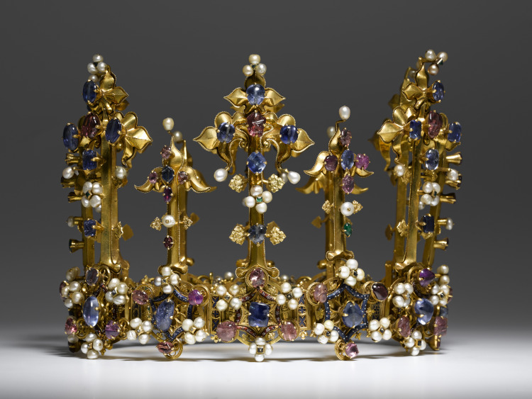 Gold Fleuron Crown, Circa 1380, Made For Anne Of Bohemia, Queen of England as first wife of King Richard II. Blue and Pink Sapphires, Pearls, other gems.jpg
