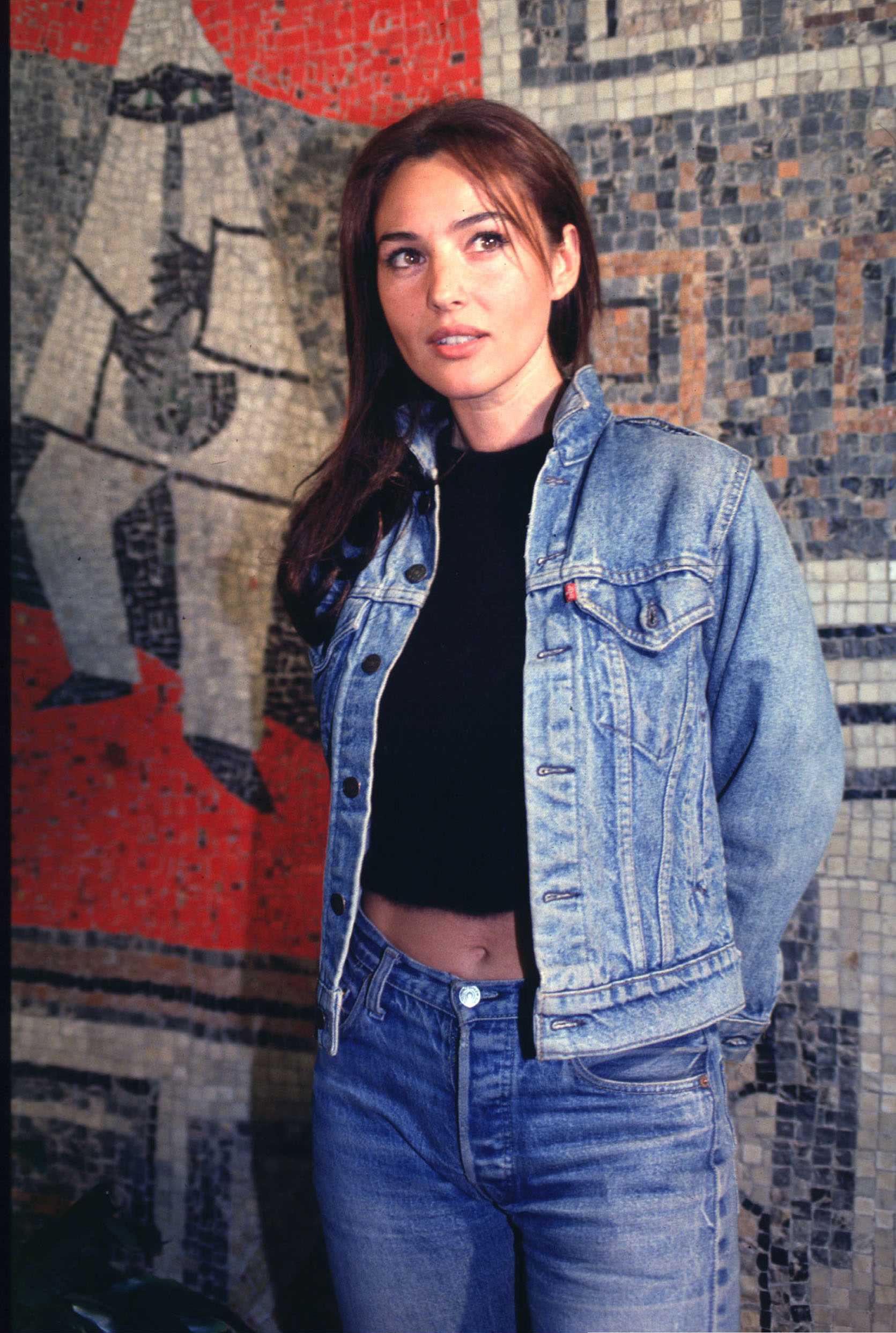 Monica Bellucci, being 1990s super cool.jpg