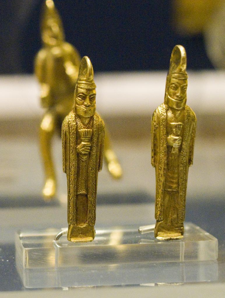 Gold statuettes from the Oxus Treasure, 6th-4th centuries BC, uncovered in Tajikistan.jpg