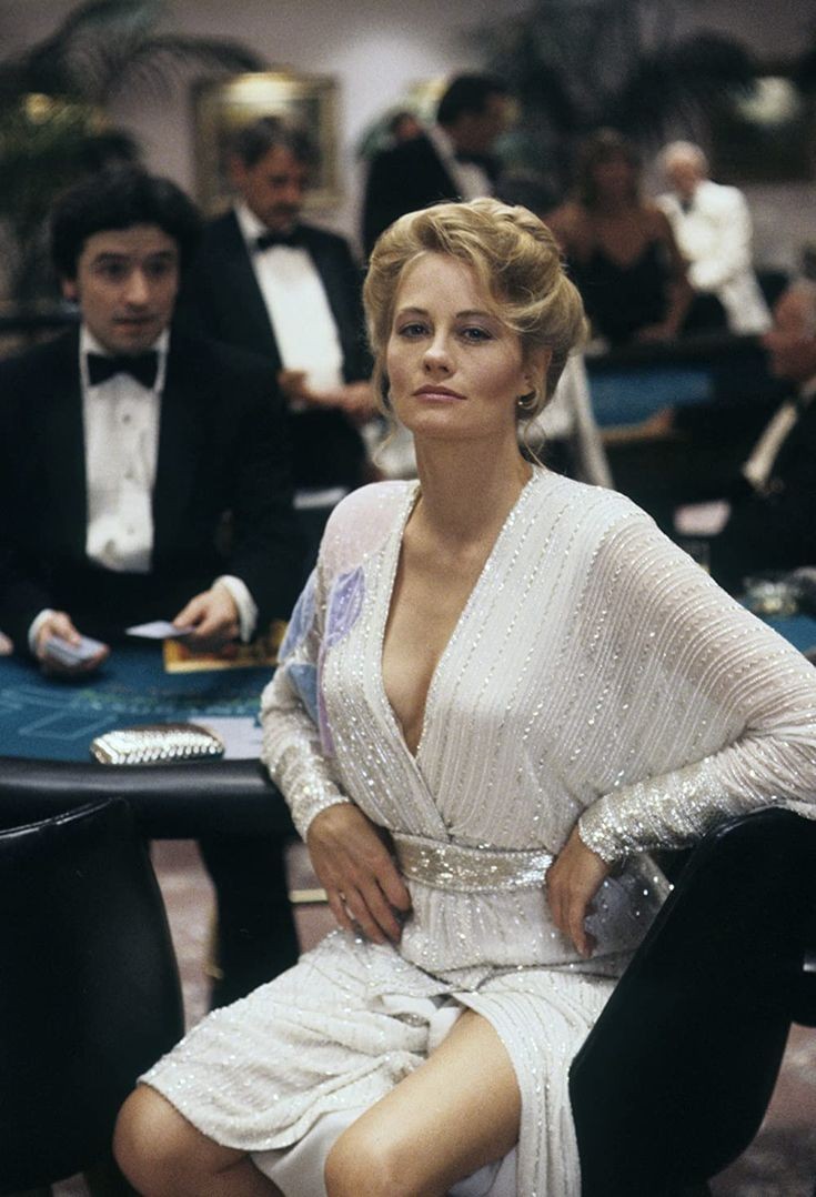 1985 Cybill Shepherd.jpg