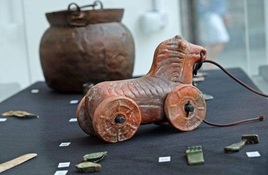 Roman toy for a child, 2nd century CE. It was found in a child's grave near Kostolac, Serbia.jpg