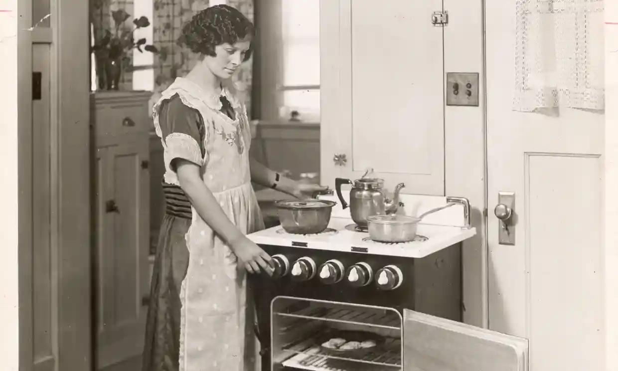 The modern kitchen - with the help of electricity (1922).jpg