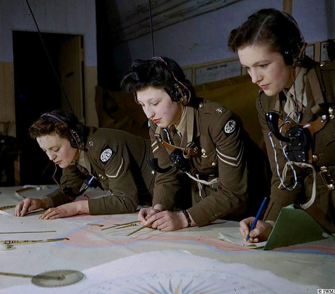 Auxiliary Territorial Service plotters from the Coast Defence Artillery, Dover 1942.jpg