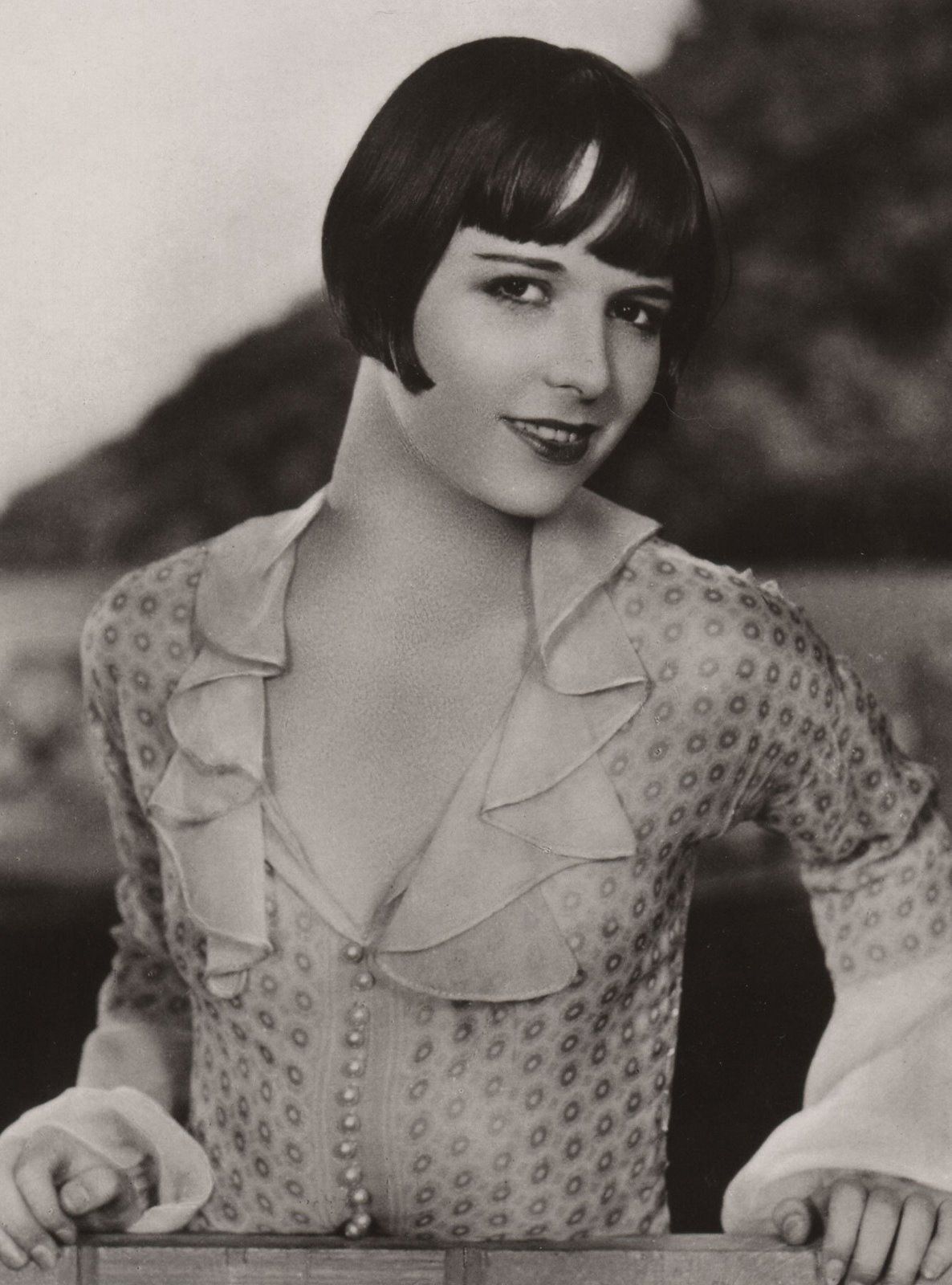 Louise-Brooks-in-22The-Street-of-Forgotten-Men22-1925.jpg