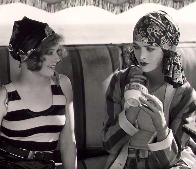 Agnes Franey and Myrna Loy, c.1928.jpg