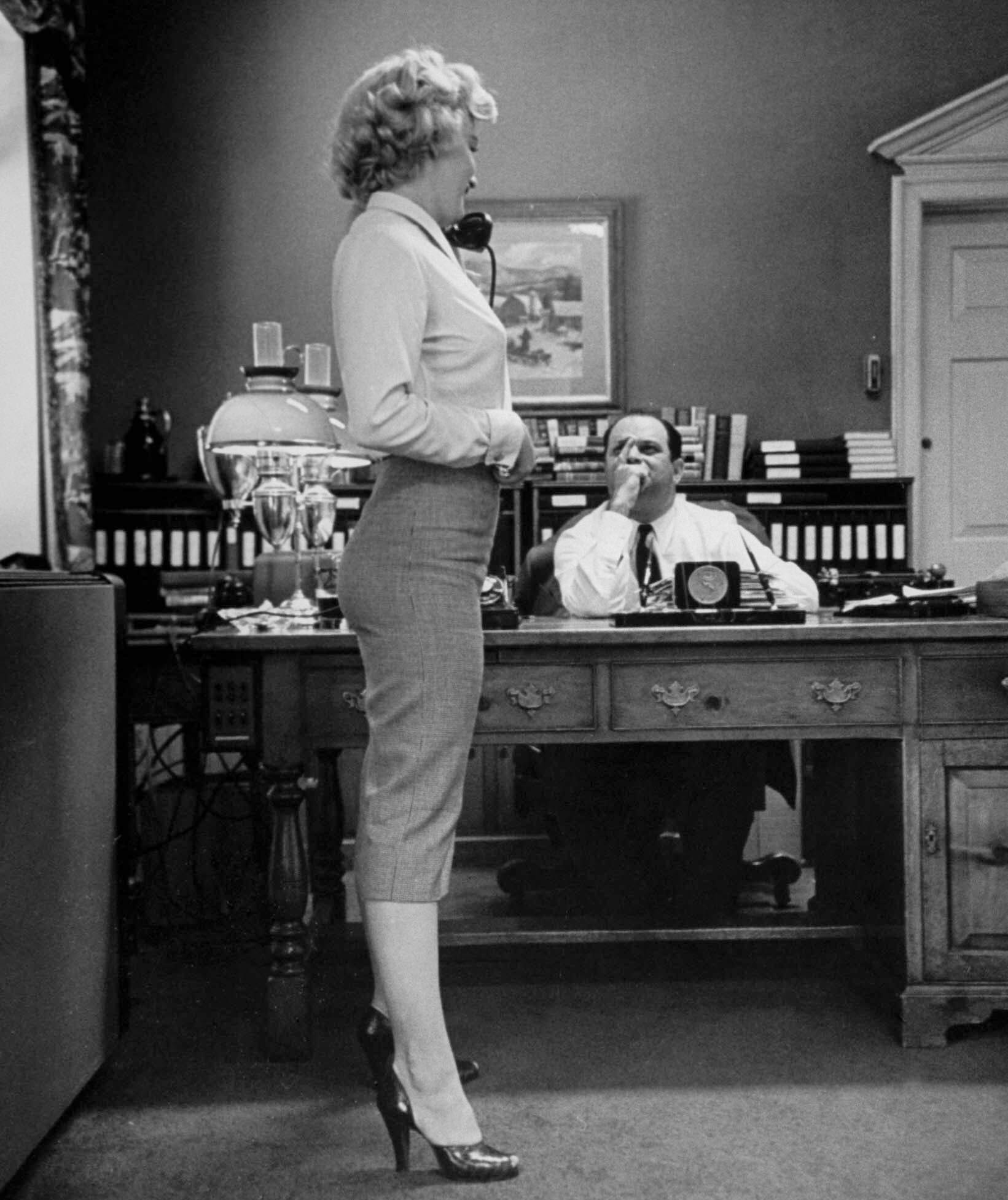 Marilyn Monroe in film producer Jerry Wald’s office, having just auditioned for Clash By Night 1951.jpg