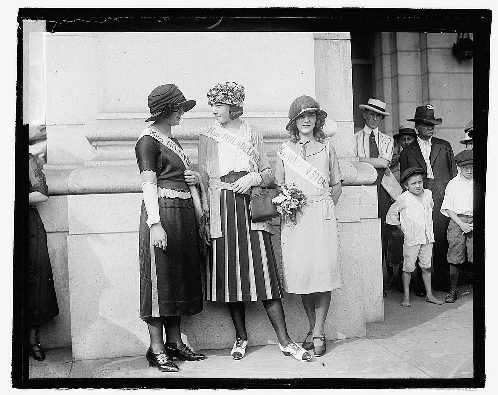 Miss America contestants, 1921.jpg