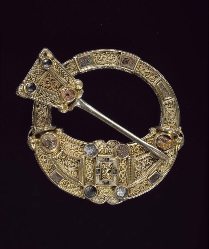 Gold Hunterston Brooch, from about 700 AD, discovered at Hunterston, Ayrshire, Scotland.jpg