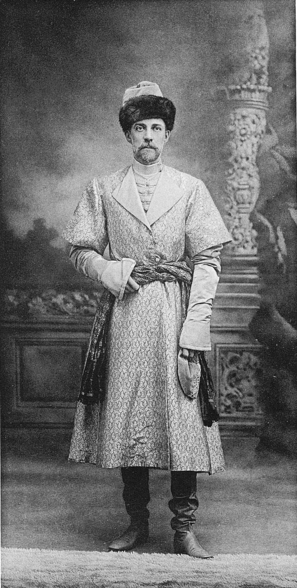 Шувалов Павел Павлович в Альбоме костюмированного бала в Зимнем дворце в феврале 1903.jpeg