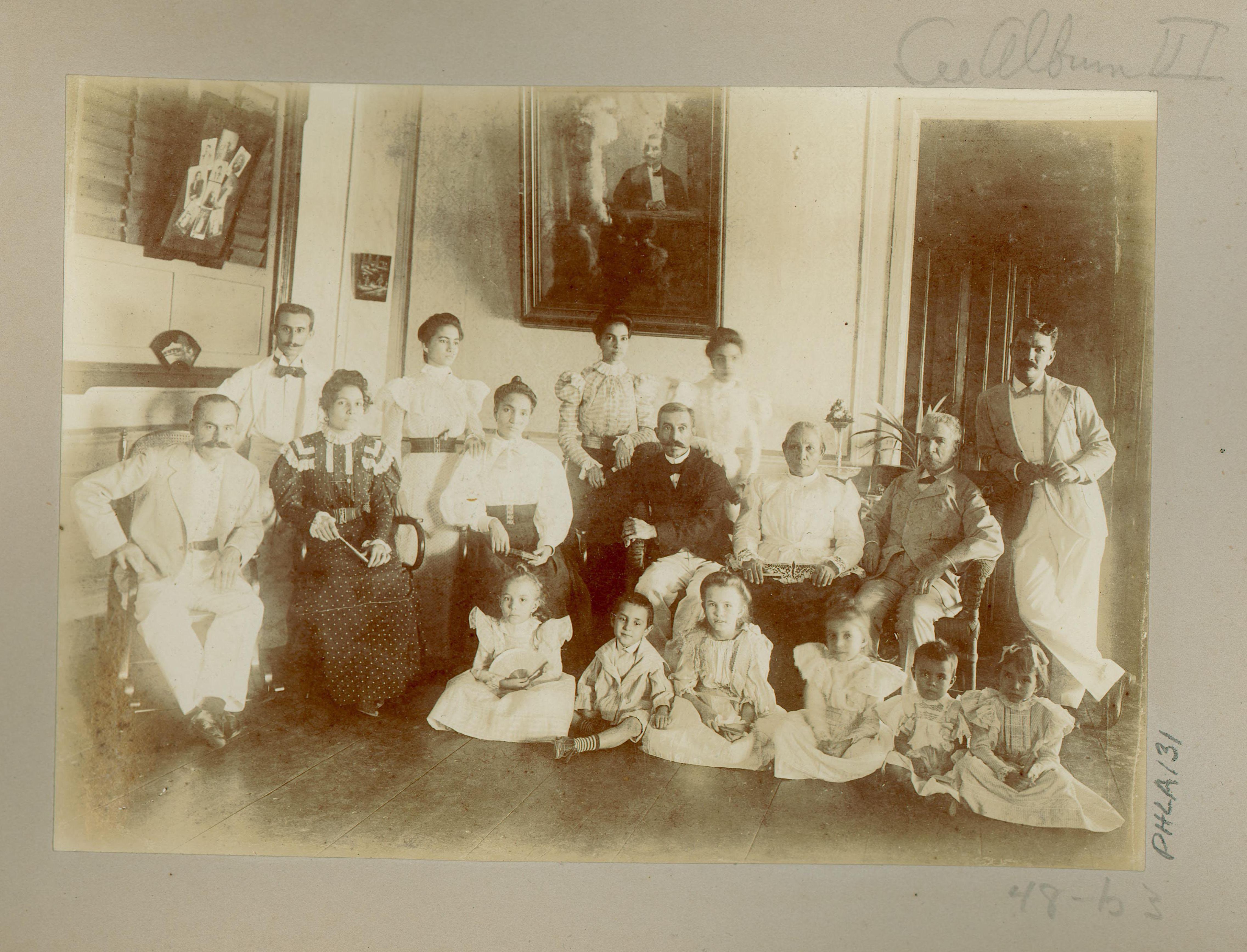 Don Pedro Sanz, his Visayan wife, his sons-in-laws, daughters and grandchildren. Manila, 1899.jpg