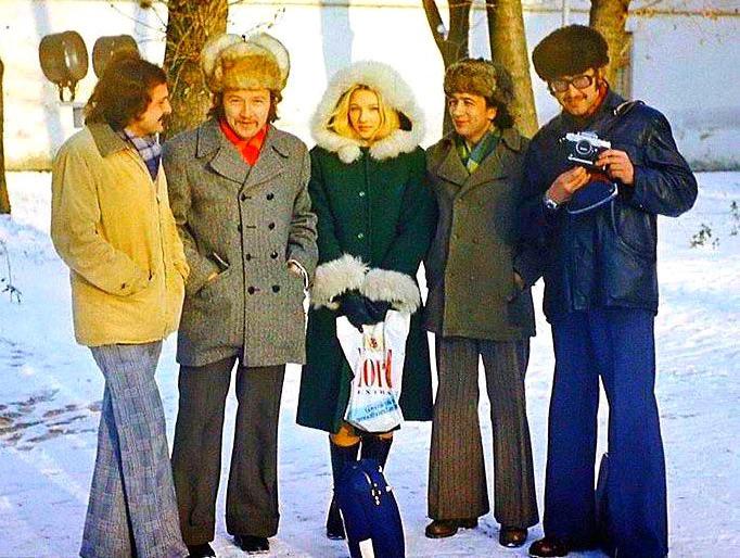 Soviet winter fashion , 1977.jpg