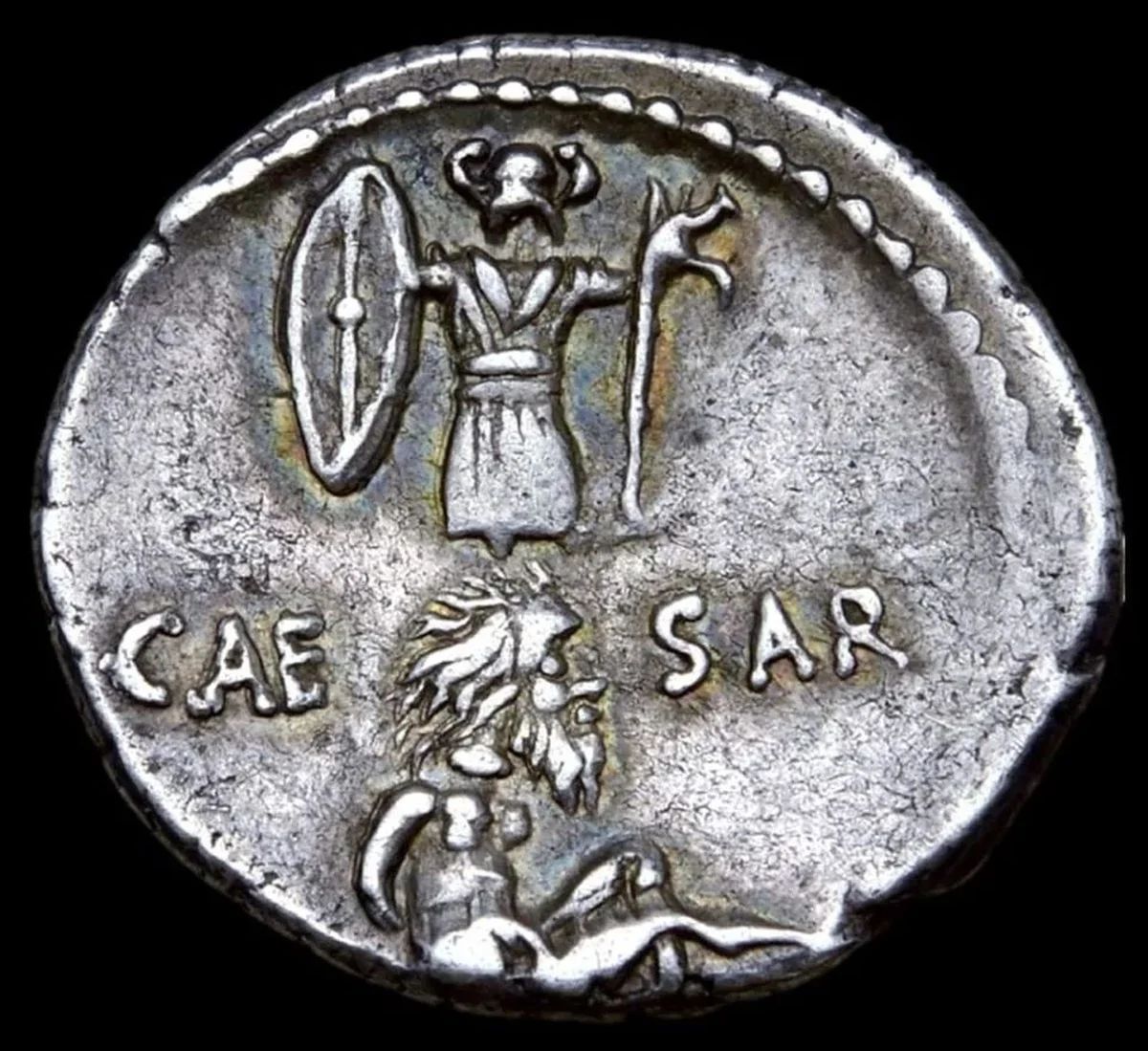 Roman denarius, minted in 48-47 BCE, commemorating the triumph of Julius Caesar in Gaul.jpg