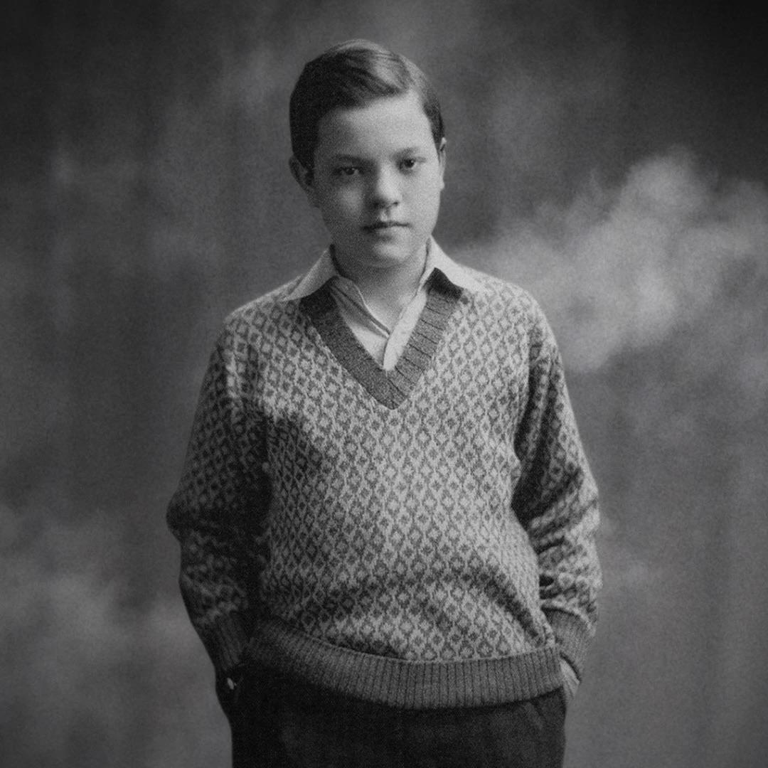 Orson Welles as a kid, 1920s.jpg