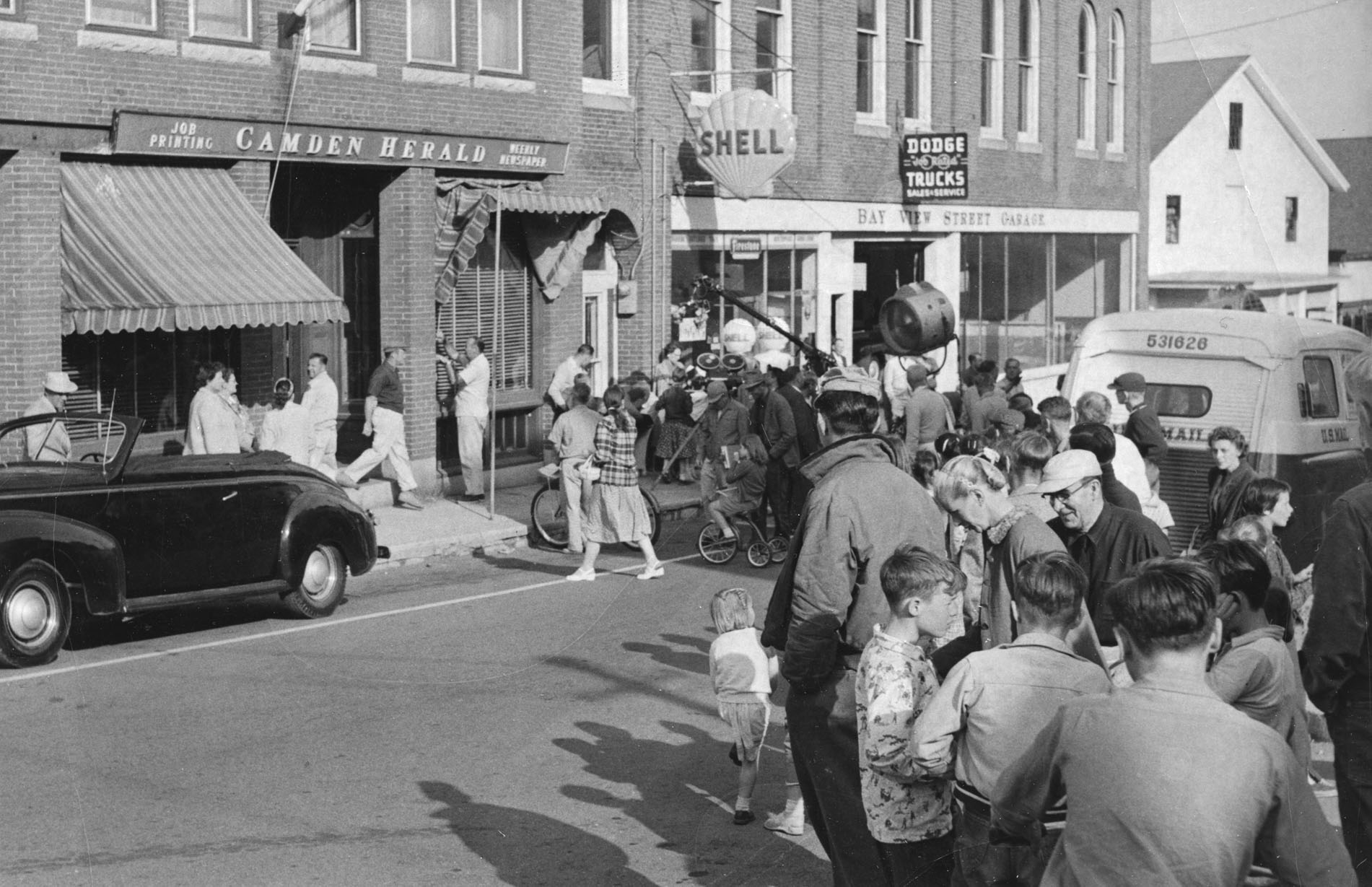 Peyton-Place-filming-on-Bayview-St, Camden. May-1957.jpg