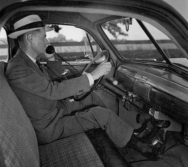 The first car-phone developed by Bell Labs in the decade mentioned; this service was first used in St. Louis, Missouri, on June 17, 1946.jpg