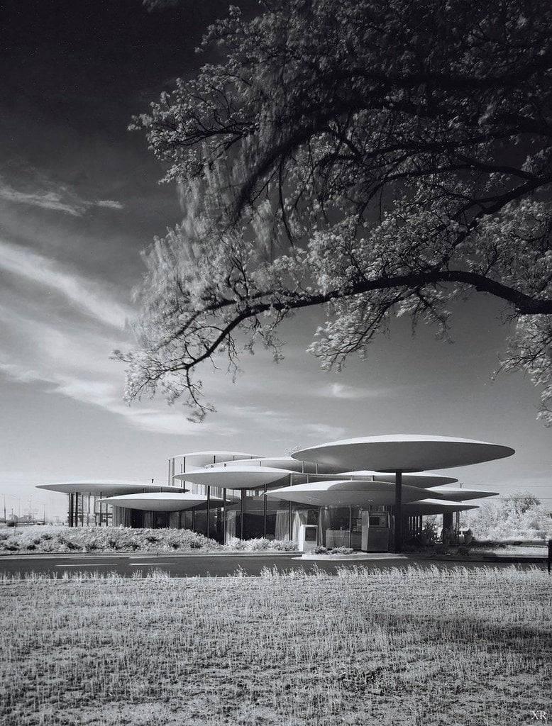 State Capitol Bank, Oklahoma City, 1962. Architect is Robert B. Roloff.jpg