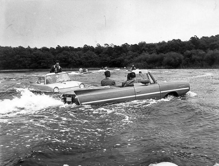 Two Amphicars Crossed The English Channel In 1965.jpg