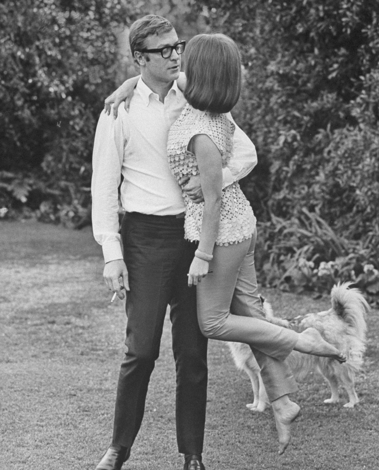 Michael Caine Natalie Wood, 1966.jpg