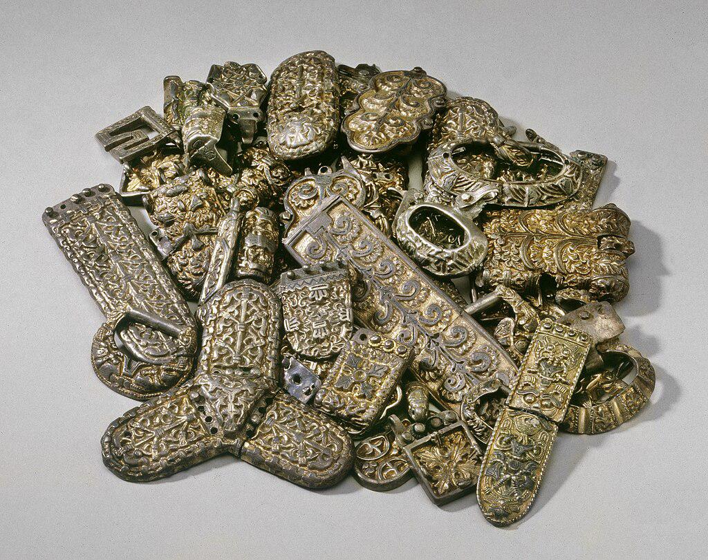 Frankish belts found in Duesminde, Denmark, 825-875.jpg