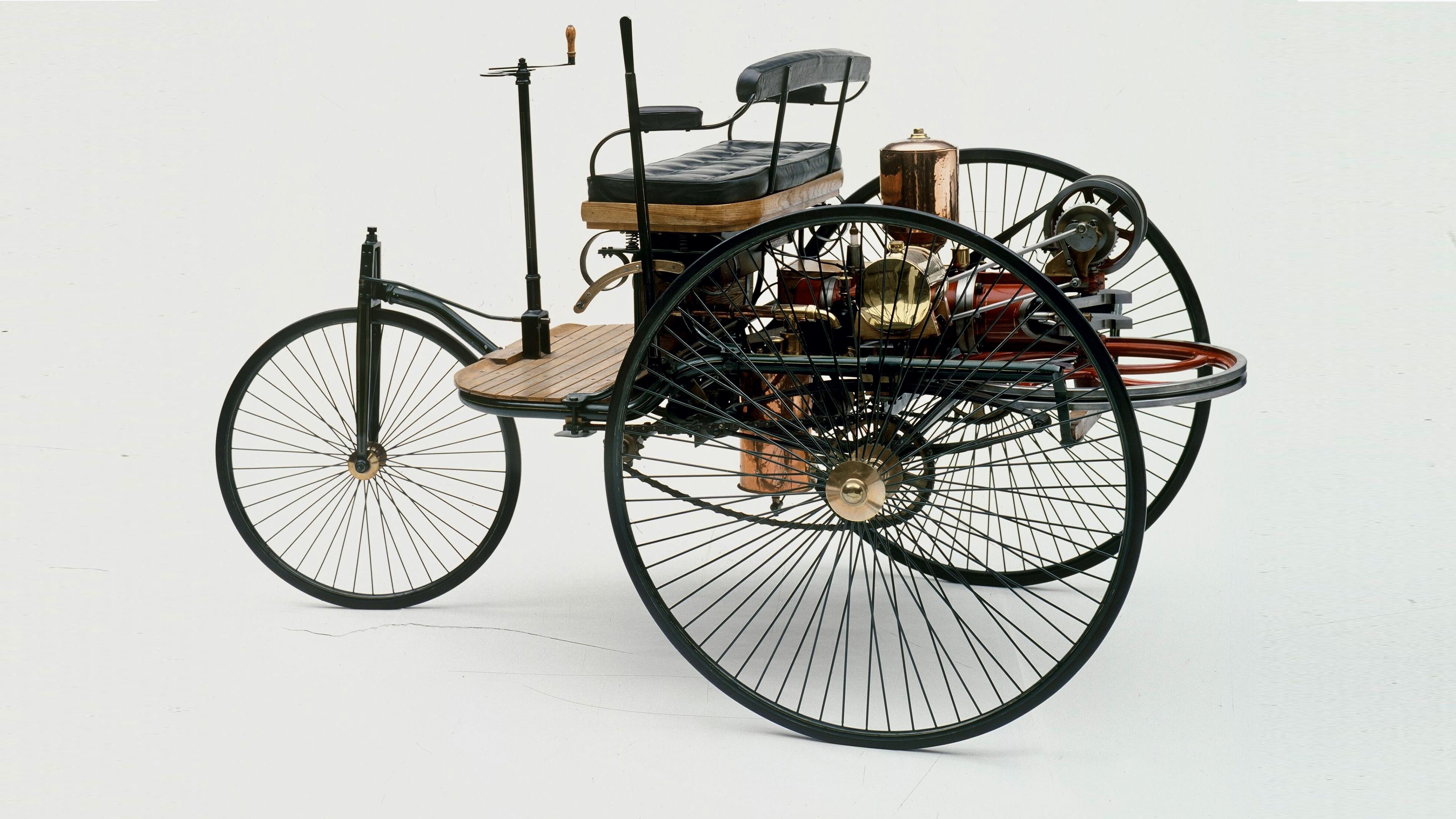 The first automobile, Benz Patent Motor Car. 1886.jpg