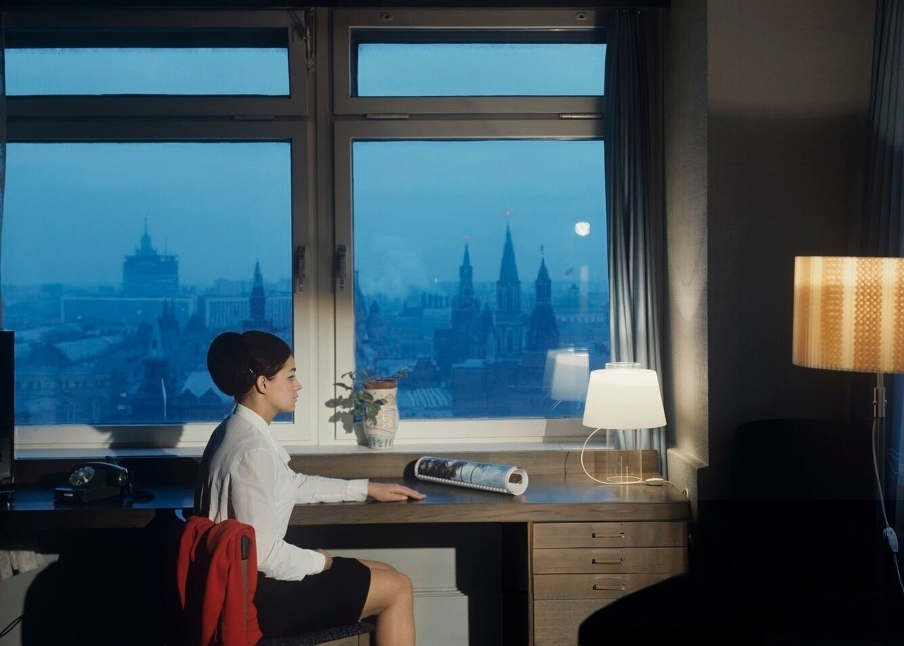 A room in the Intourist Hotel overlooking the Kremlin and the Red Square, Moscow, 1978.jpg