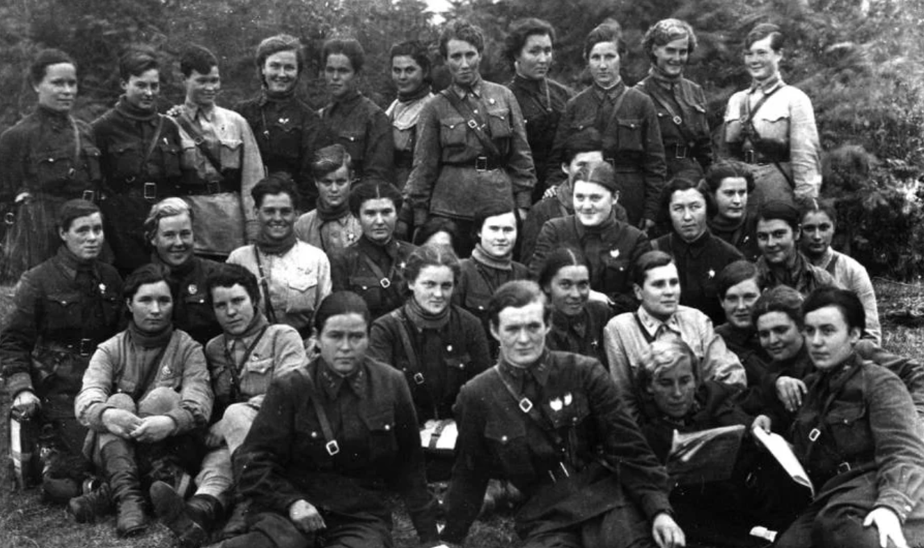 A group photo of the all-female WW2 Squadron that terrified the Nazis, more widely known as 'The Night Witches'.png
