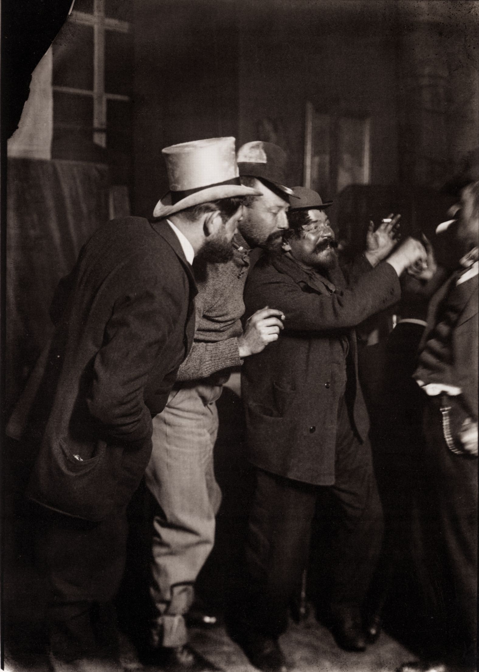 Cтудийная вечеринка. Слева направо художник Генрих Цилле, скульпторы Николаус Фридрих и Якоб Август Хеер. 1899.jpg