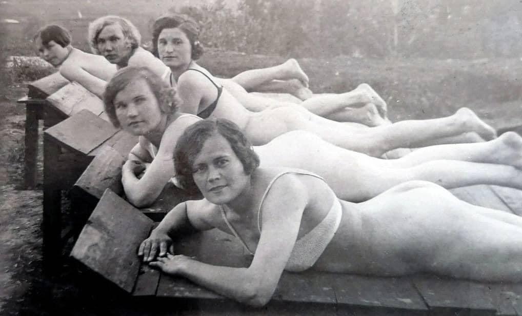 Weavers from the Nogina factory sunbathing at Sernovodsk resort 1937.jpg