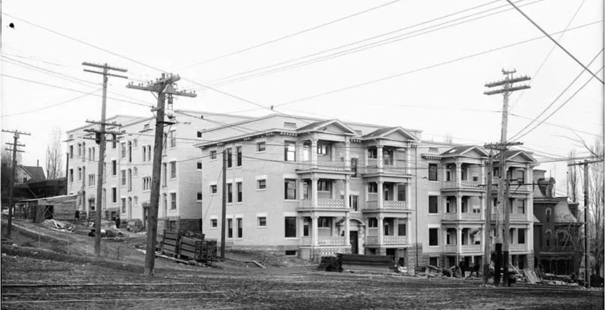 My apartment building 1906.jpg