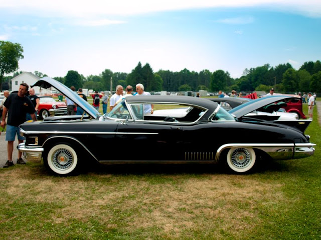 1958-cadillac-eldorado-biarritz-7.jpeg