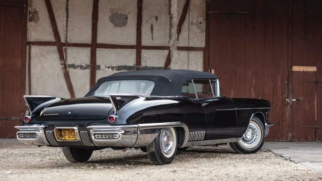 1958-cadillac-eldorado-biarritz-4.jpeg
