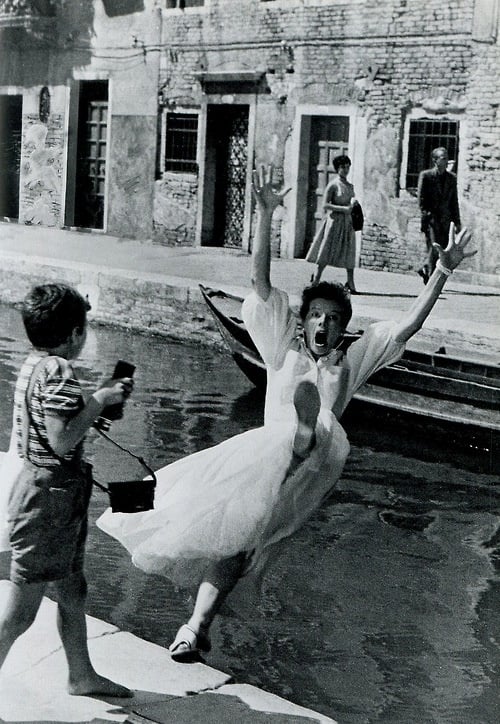 1955. Katherine Hepburn takes an unplanned swim in the canals of Venice.jpg