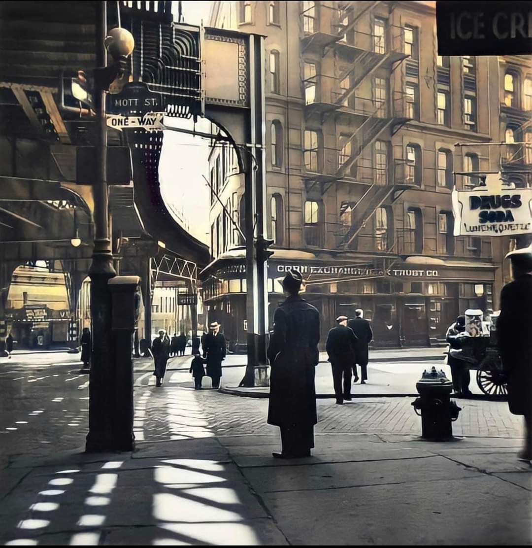 CHATHAM SQUARE & MOTT STREET (colorized, 1946) photo by Lee Sievan.jpg