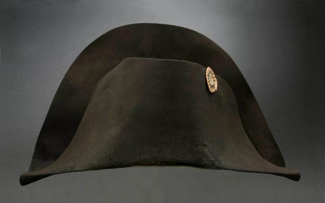 One of Napoleon's hats that he wore during his Russian campaign, c. 1812. Currently in the Montreal Museum of Fine Arts.jpg