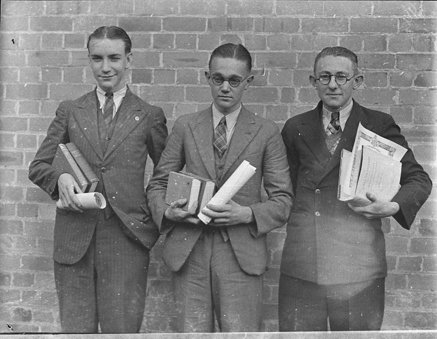 High school prize-winners, Canterbury Boys' High School. 9 May 1935, by Sam Hood.jpg