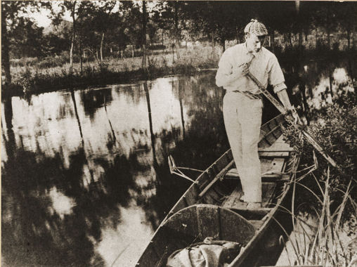 Sidney Paget wearing his deerstalker cap.jpg